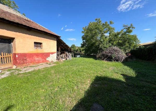 Rodinný dom s pekným pozemkom Pozba / Nové Zámky