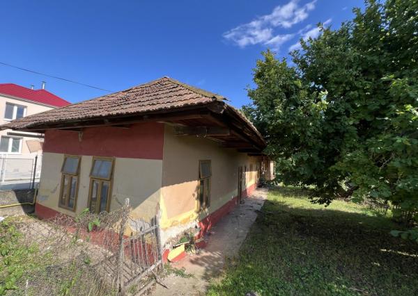 Rodinný dom s pekným pozemkom Pozba / Nové Zámky