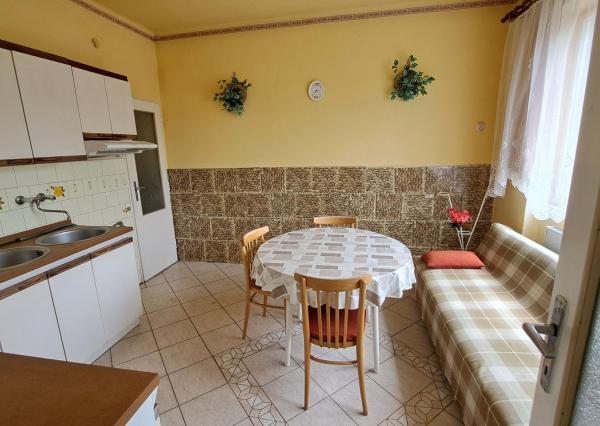 PREDANÉ. Rodinný dom s 5 izbami a veľkým pozemkom na PREDAJ!