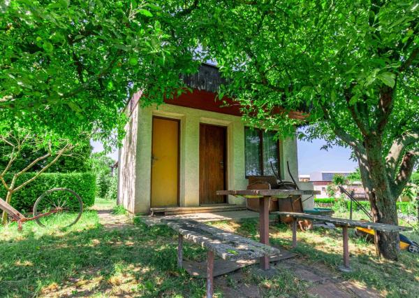ZNÍŽENÁ CENA - EXKLUZÍVNE: Záhrada s murovanou chatkou – Špačince, Dolný mlyn – len 5 minút od Trnavy!