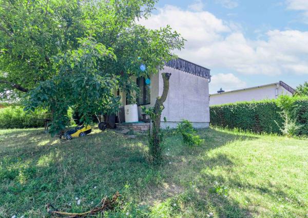 ZNÍŽENÁ CENA - EXKLUZÍVNE: Záhrada s murovanou chatkou – Špačince, Dolný mlyn – len 5 minút od Trnavy!