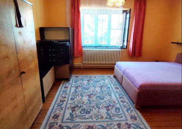 Priestranný a udržiavaný rodinný dom na predaj