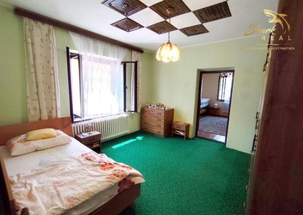 Priestranný a udržiavaný rodinný dom na predaj