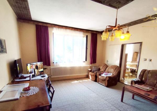 Priestranný a udržiavaný rodinný dom na predaj