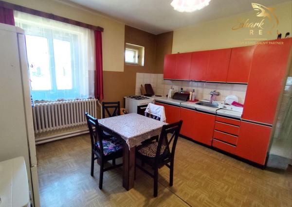 Priestranný a udržiavaný rodinný dom na predaj