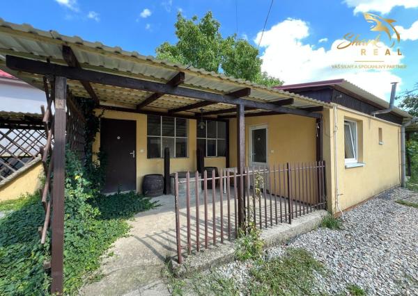 Penzión na predaj neďaleko termálneho kúpaliska Podhájska