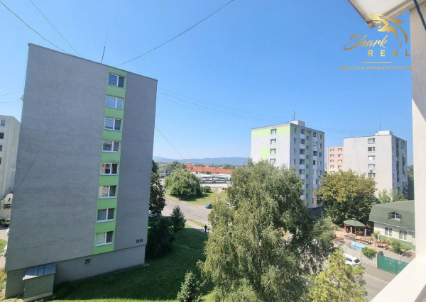 ZNÍŽENA CENA!!!Slnečný 2,5 izbový byt s krásnym výhľadom – okamžité nasťahovanie!!!