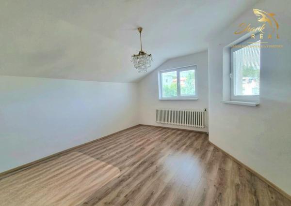 TOP CENA!!!  KRÁSNY DVOJPODLAŽNÝ RODINNÝ DOM V TICHEJ LOKALITE !!!!