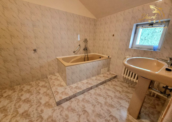 TOP CENA!!!  KRÁSNY DVOJPODLAŽNÝ RODINNÝ DOM V TICHEJ LOKALITE !!!!