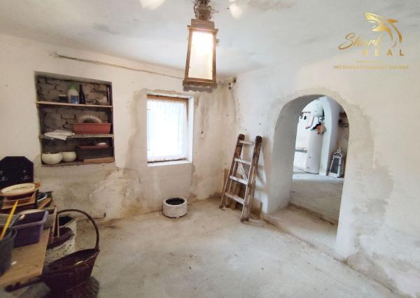 Exkluzívne- Útulný dom s nádhernou záhradou v krásnej prírode