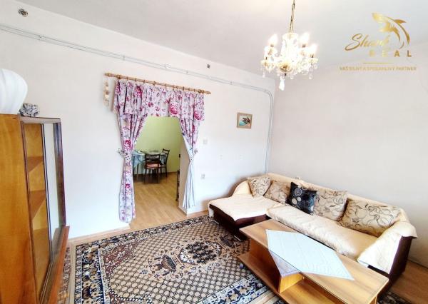 Exkluzívne- Útulný dom s nádhernou záhradou v krásnej prírode