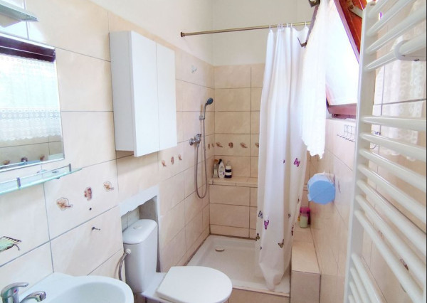 Exkluzívne- Útulný dom s nádhernou záhradou v krásnej prírode