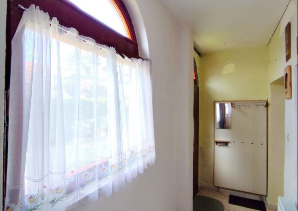 Exkluzívne- Útulný dom s nádhernou záhradou v krásnej prírode