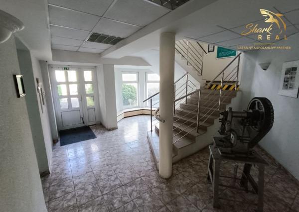 Administratívna budova