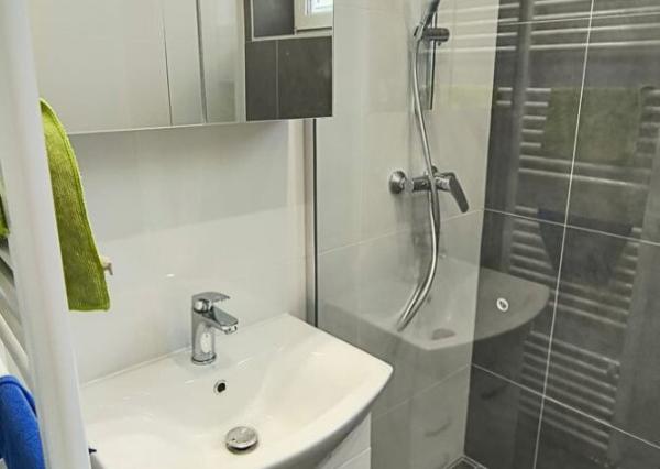 Prenájom 2,5 izbového bytu v centre Piešťan