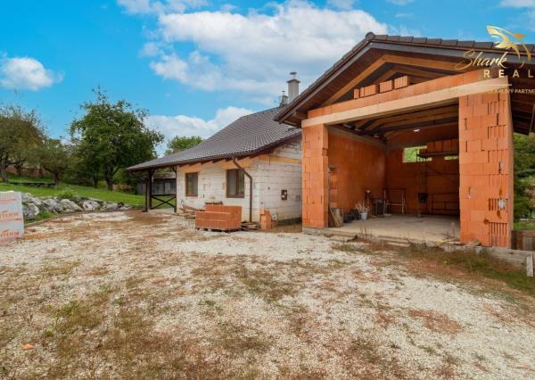 Priestranný dom v lone prírody