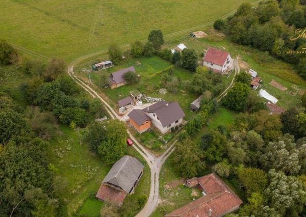 Priestranný dom v lone prírody