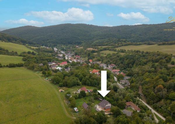 Priestranný dom v lone prírody