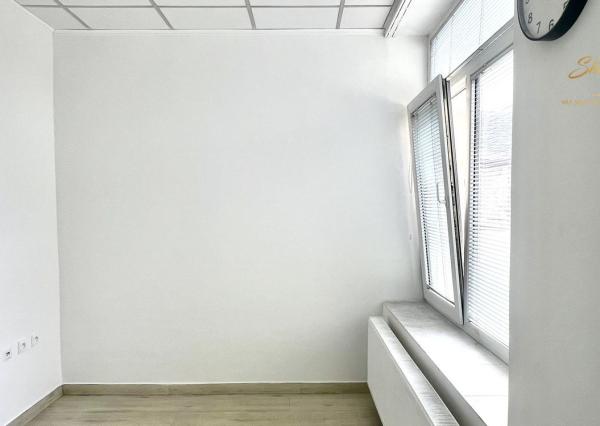 Útulný priestor vhodný ako kancelária, či iná prevádzka