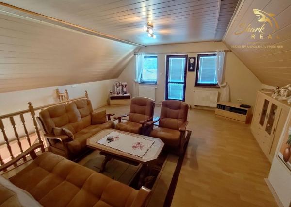 REZERVOVANÉ - Novinka! Priestranný rodinný dom v peknej prírode 