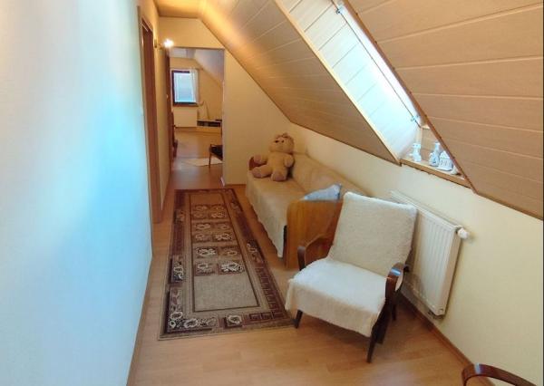 REZERVOVANÉ - Novinka! Priestranný rodinný dom v peknej prírode 