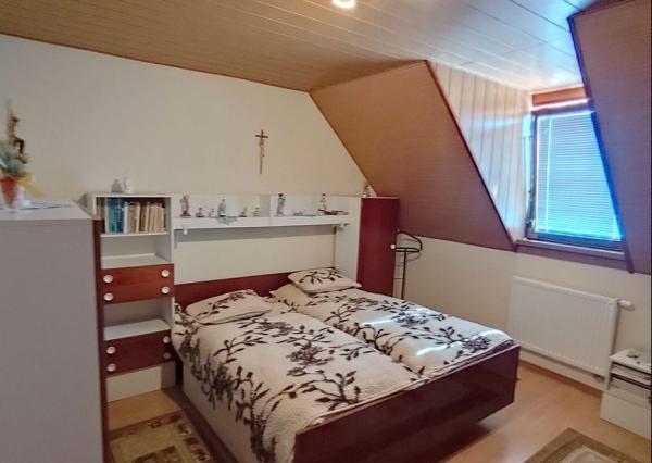 REZERVOVANÉ - Novinka! Priestranný rodinný dom v peknej prírode 