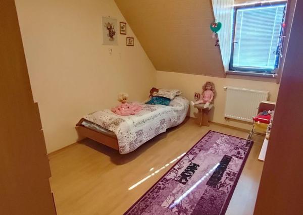 REZERVOVANÉ - Novinka! Priestranný rodinný dom v peknej prírode 