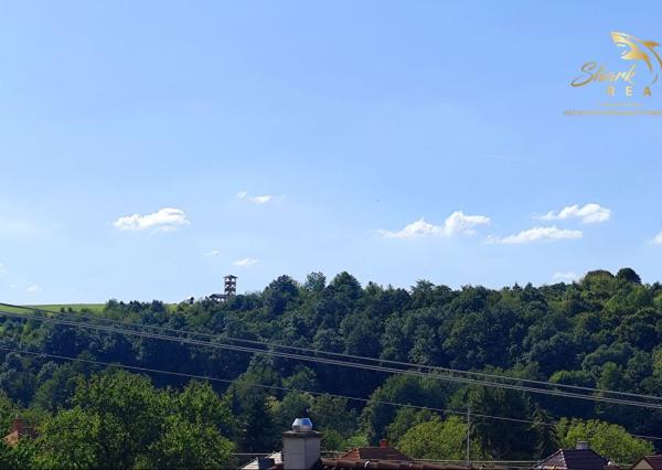 REZERVOVANÉ - Novinka! Priestranný rodinný dom v peknej prírode 