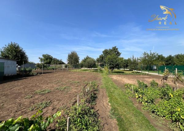 Priestranný, svetlý 4 izbový RD v pokojnej časti obce Čata