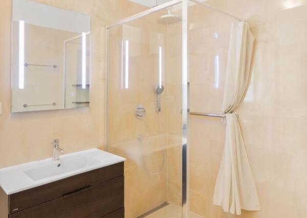 REZERVOVANÉ, moderný 2-izbový byt v centre Piešťan – polyfunkčný dom ENZO