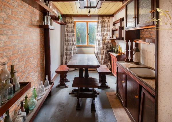 Rodinný dom s chatkou ideálny na rekonštrukciu v obci Považany