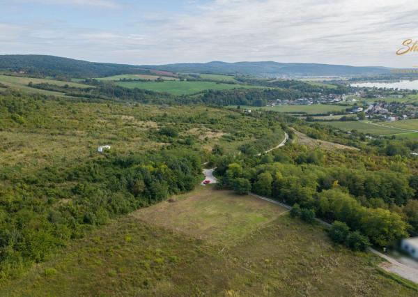 Exkluzívny investičný pozemok na Červenej Veži