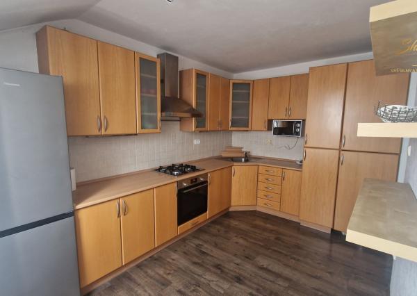 ***Zariadený 3-izbový byt priamo v CENTRE Trnavy***