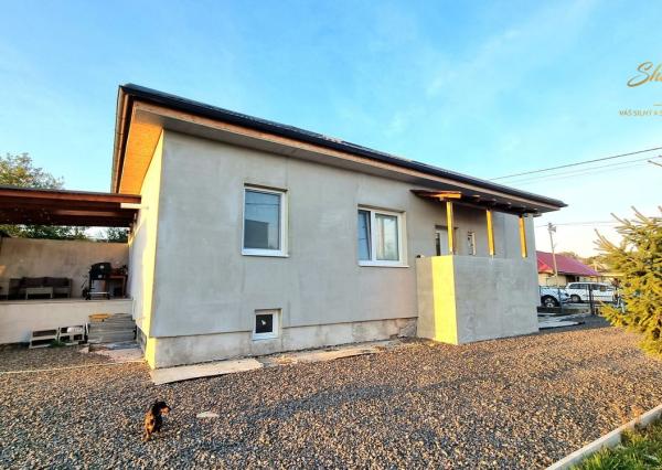 TOP CENA !!!! Rodinný domček pripravený pre váš príbeh v obci Zemplínske Hradište 