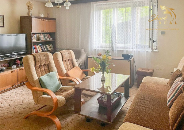 Priestranný 5-izbový rodinný dom s veľkou záhradou v Pezinku