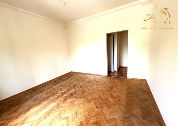 3i byt _ holobyt _ Mesačná ul. _ PREDAJ