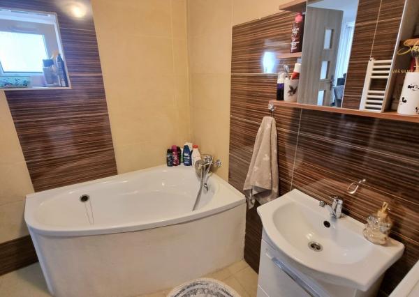 Rodinný dom s prístavbou 