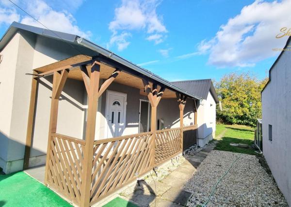 Rodinný dom s prístavbou 