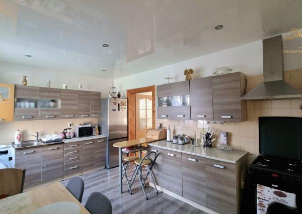 Rodinný dom s prístavbou 