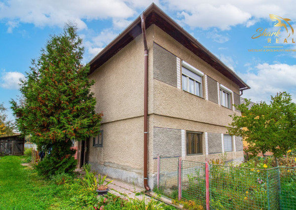 Priestranný rodinný dom s rozľahlým pozemkom