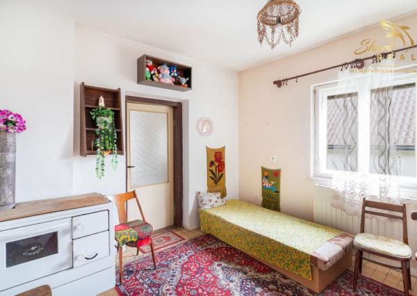 Priestranný rodinný dom s rozľahlým pozemkom