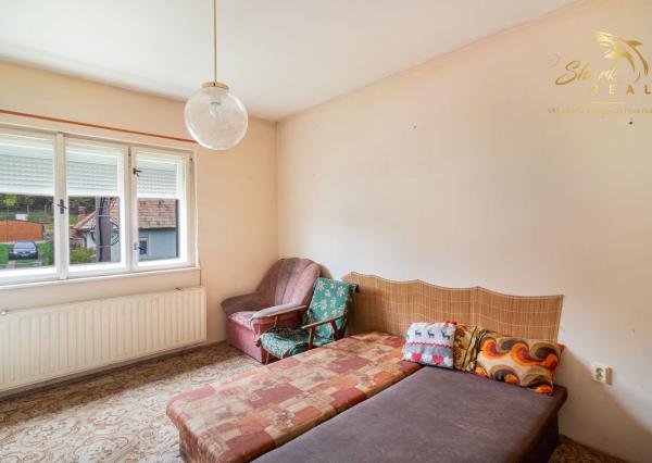 Priestranný rodinný dom s rozľahlým pozemkom