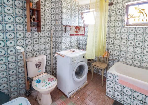 Priestranný rodinný dom s rozľahlým pozemkom