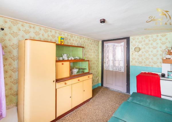 Priestranný rodinný dom s rozľahlým pozemkom