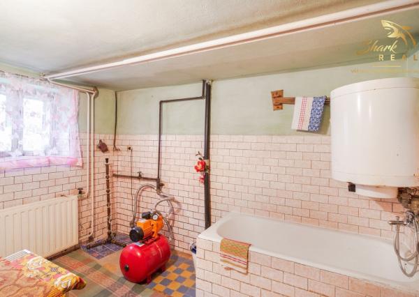 Priestranný rodinný dom s rozľahlým pozemkom