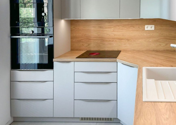 Na prenájom moderný 2,5-izbový byt po kompletnej rekonštrukcii