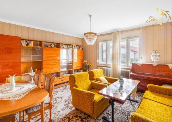 NEPREHLIADNITE! Na predaj 4 izbový rodinný dom v tichej časti obce