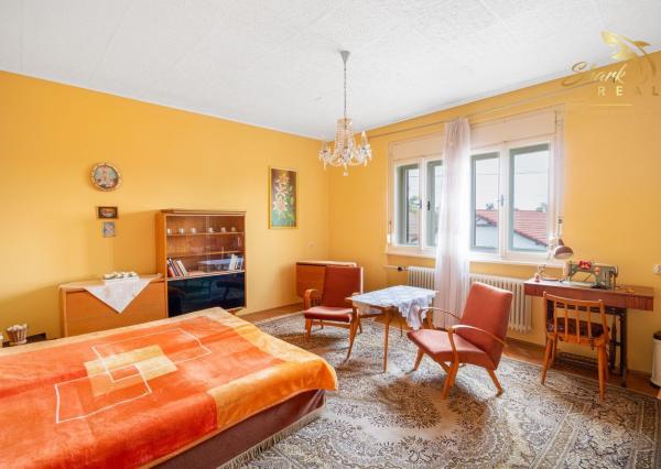 NEPREHLIADNITE! Na predaj 4 izbový rodinný dom v tichej časti obce