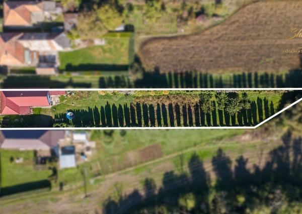 Príjemný 3-izbový dom s veľkým pozemkom 