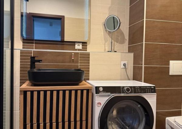 Priestranný 3-izbový byt s dvoma loggiami - Senec 